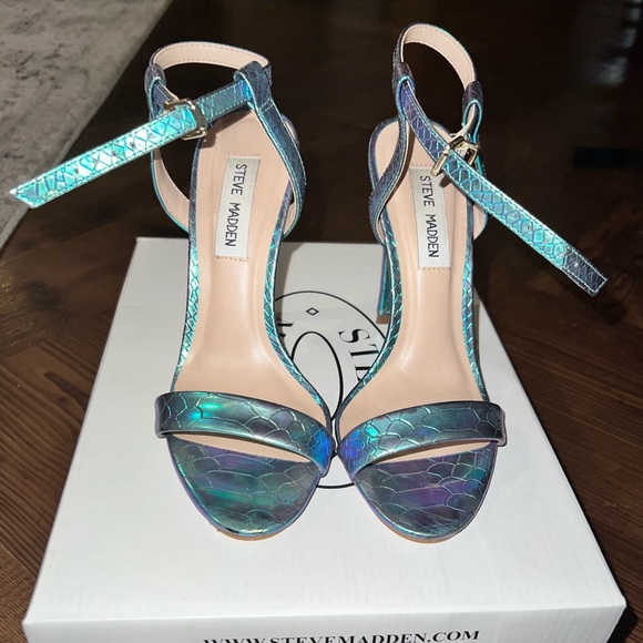 Steve Madden Shoes - Turquoise iridescent Steve Madden Heels